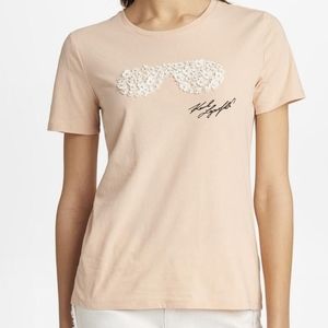 KARL LAGERFELD PARIS
Flower Sunglasses Tee